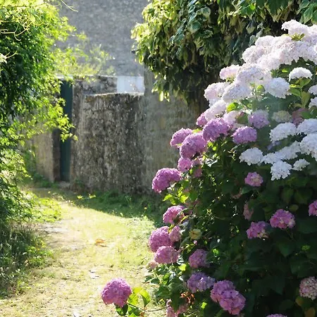 Vvf Villages Sarzeau Hotel *